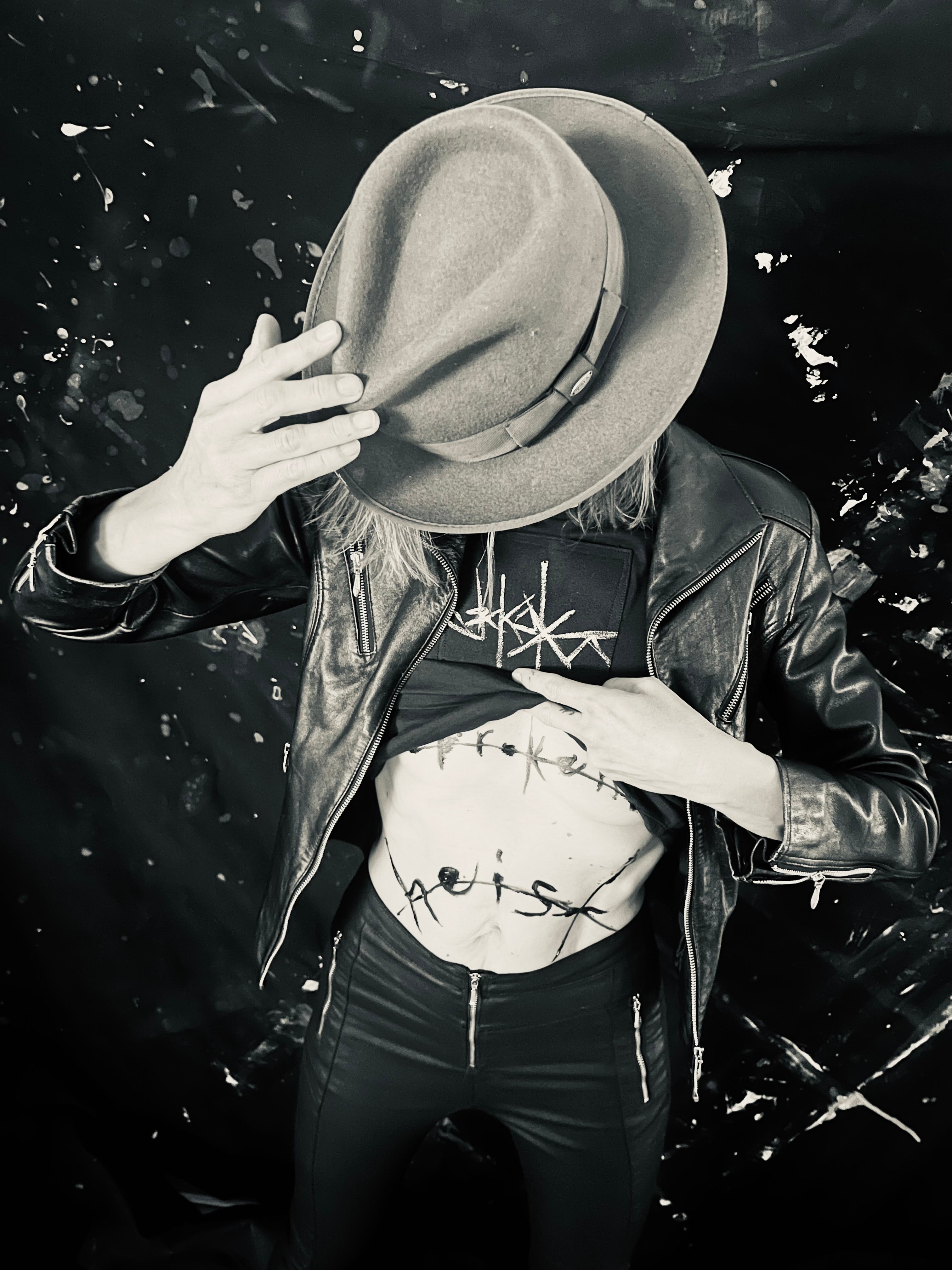 The Art of Vanishing: Why I Choose Anonymity Over Fame